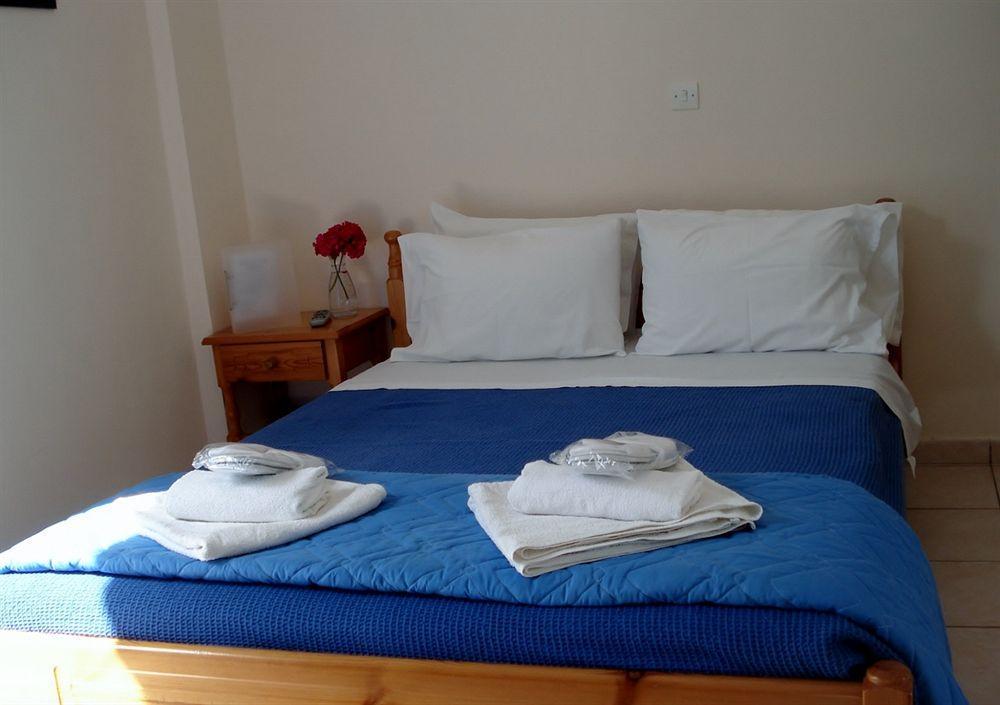 Omega Rooms Анаксос Екстериор снимка
